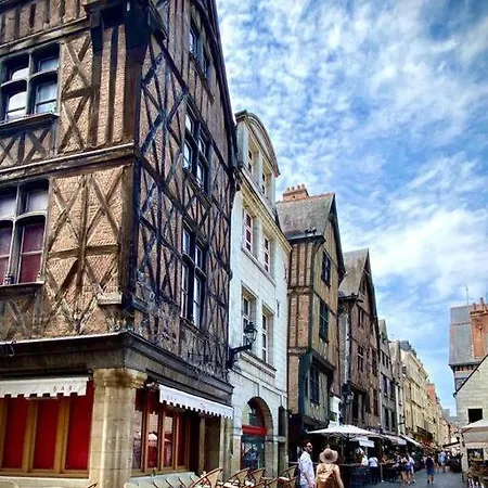 - Grand - Centre Parking Gratuit * Tours